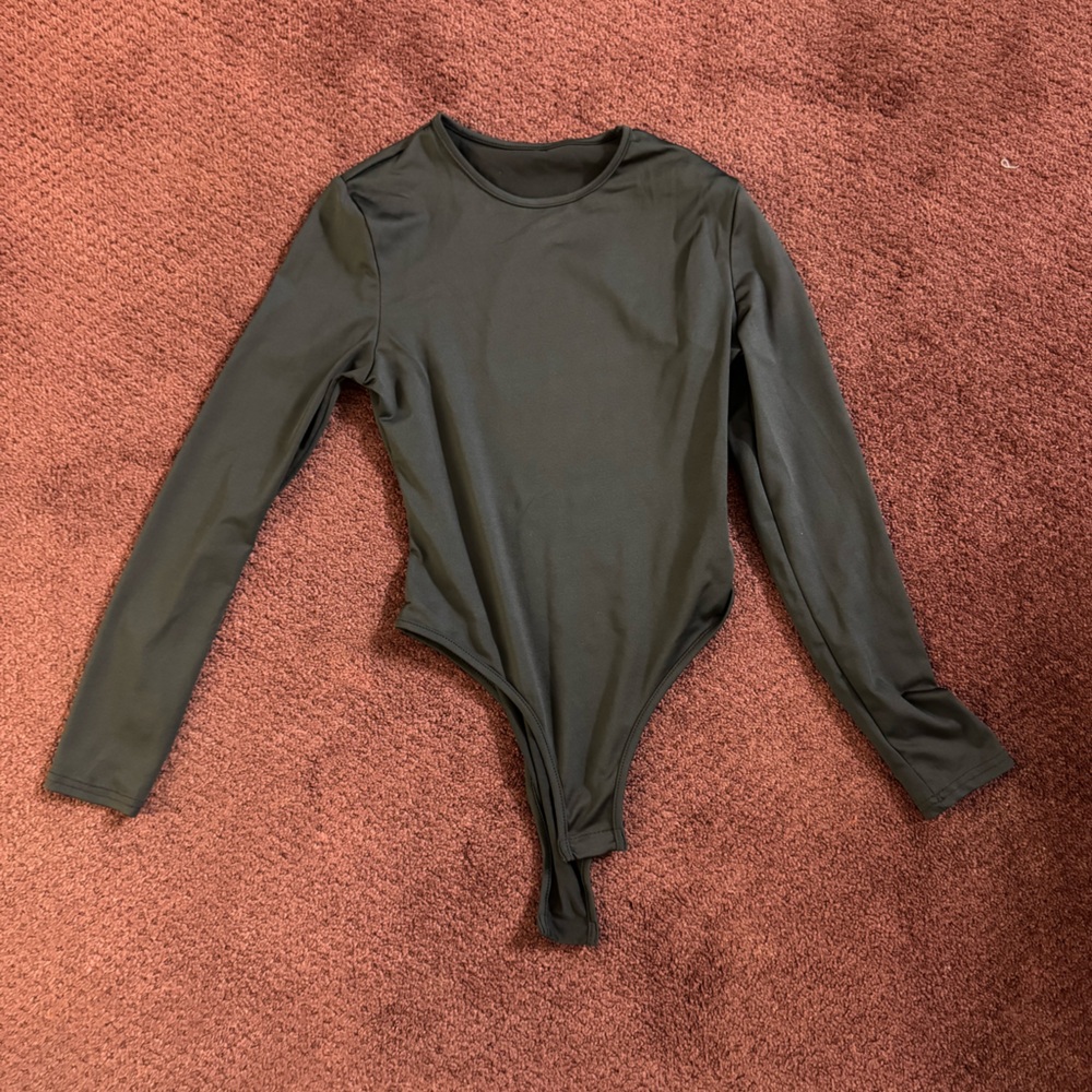 SHEIN Black Petite Long Sleeve Top